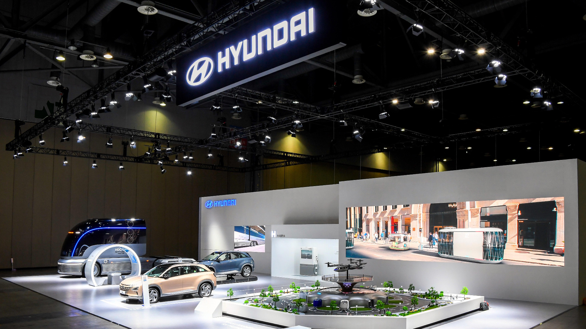 Hyundai Motor Showcases Hydrogen Future at H2 Mobility＋Energy Show 2020