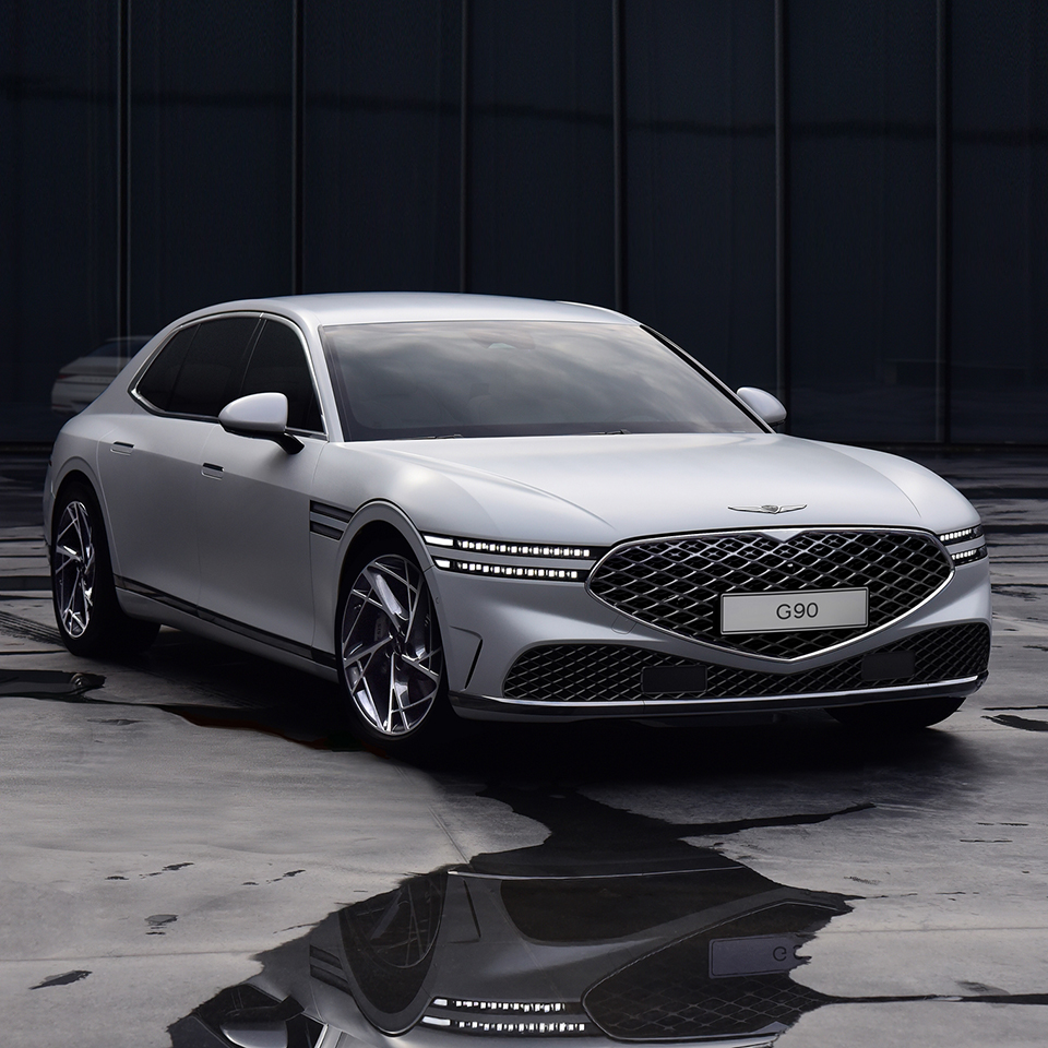 GENESIS UNVEILS EXTERIOR IMAGES OF THE G90
