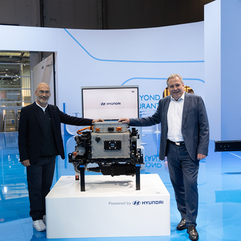 Hyundai and IVECO present the first fuel cell large van at IAA in Hannover as their partnership develops-th