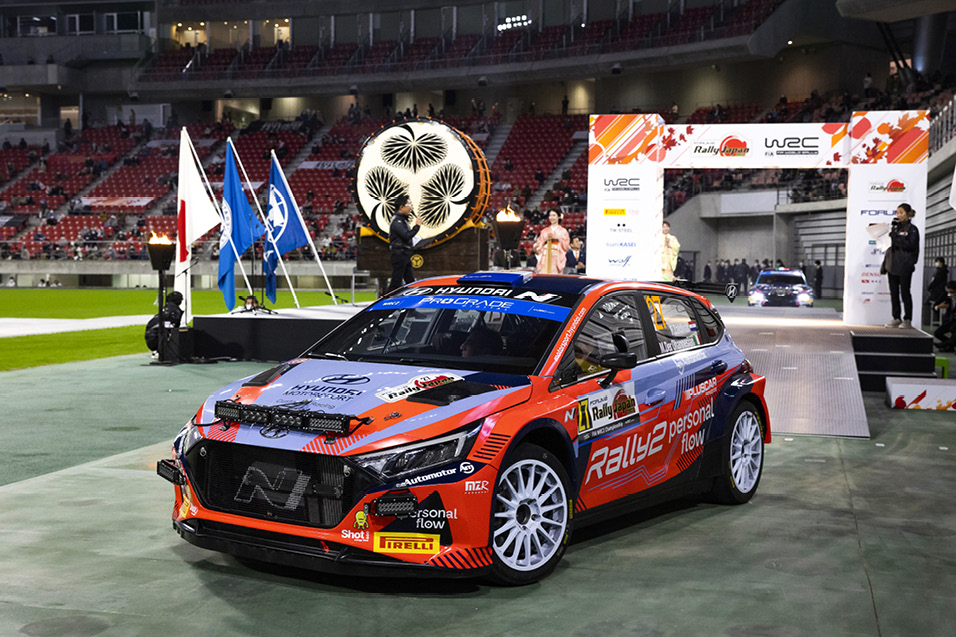WRC2에서 활약하는 현대팀의 경주차