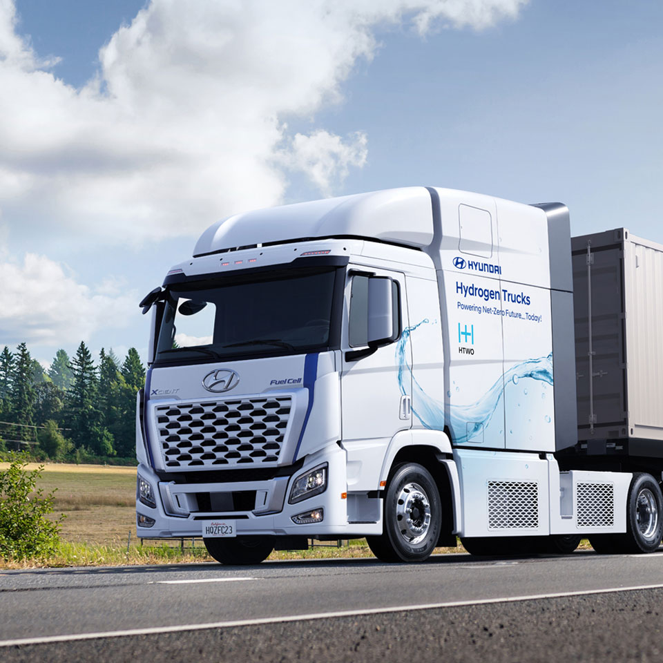 Hyundai Motor Premieres Commercialized Model of Its  XCIENT Fuel Cell Tractor and Vision for Hydrogen Mobility in US