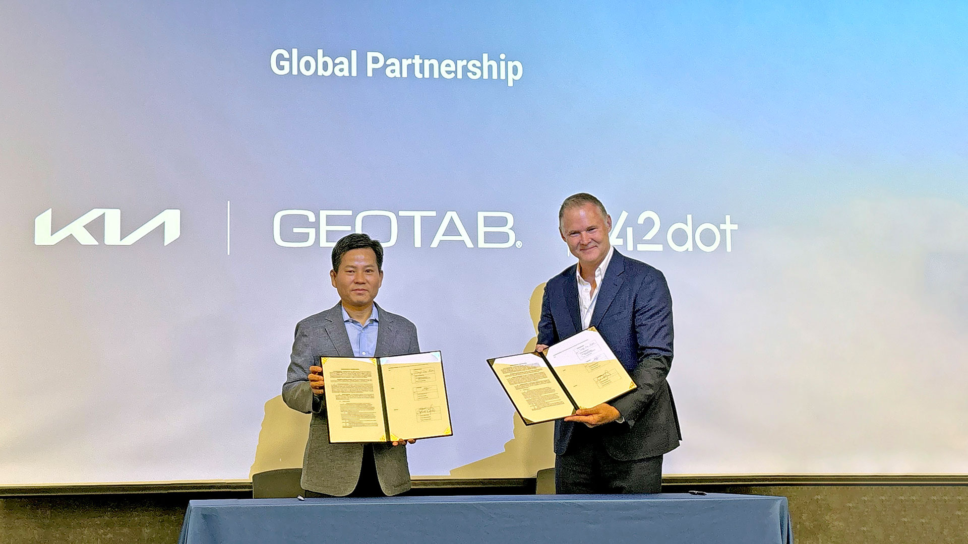 기아–포티투닷(42dot)–지오탭(Geotab) PBV 차량관제 시스템 개발 위한 MOU 체결